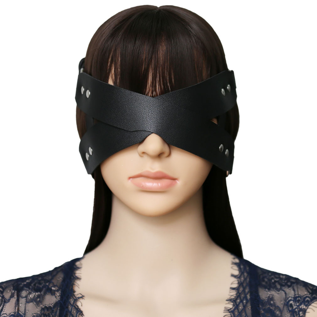 فاسق شخصية بسيطة عبر متعة قناع - مراجعة Party Games Simple وسعره